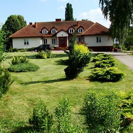 Pensjonat Dworek Baranowka Goniadz Exterior photo