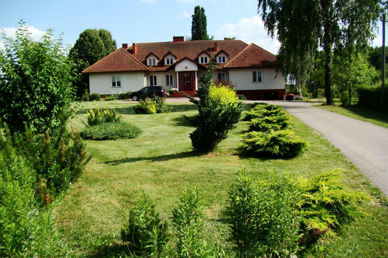 Pensjonat Dworek Baranowka Goniadz Exterior photo